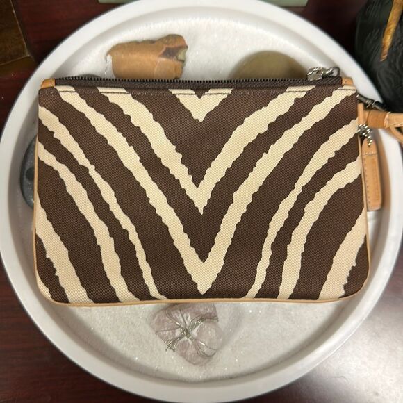 Coach Ivory Brown Animal Print Material Leather Silver Tone Hardware Wristlet - Picture 2 of 12
